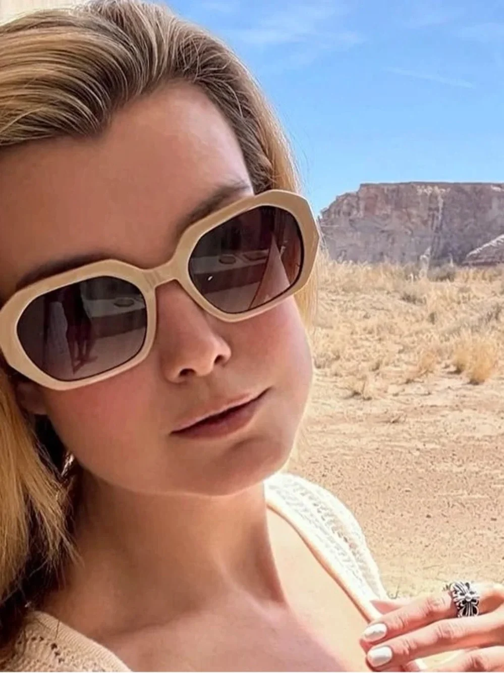 Nib velvet eyewear Nina Sunglasses - Biege
